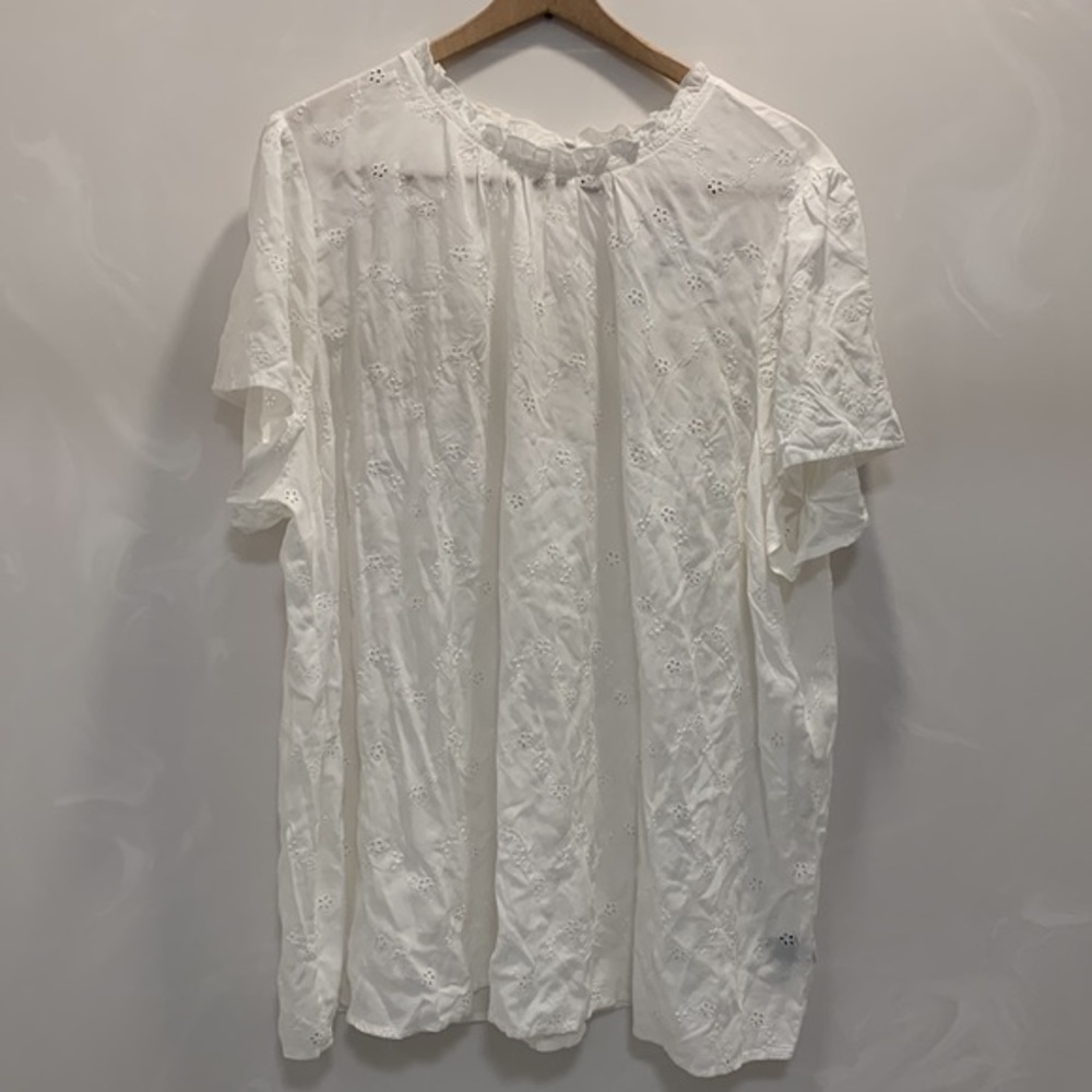 Torrid White Voile Eyelet Top - Picture 4 of 8